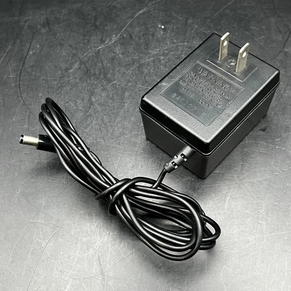 Panasonic AC ADAPTOR TY AC40P‎ 120V 60Hz 10W DC 9.8V 620mA Power Supply
