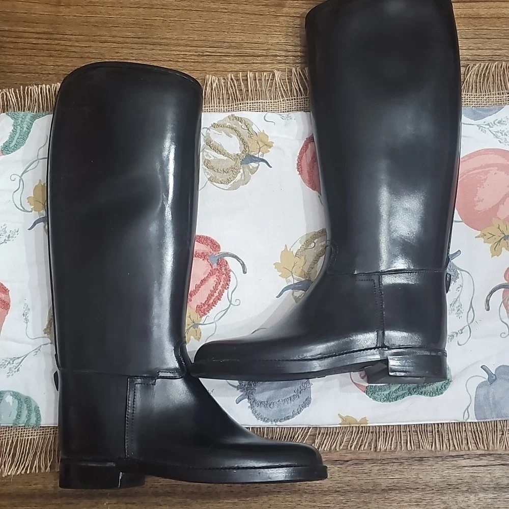 Derby black both luxury