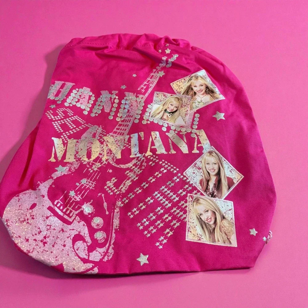 Hannah Montana vibrant pink