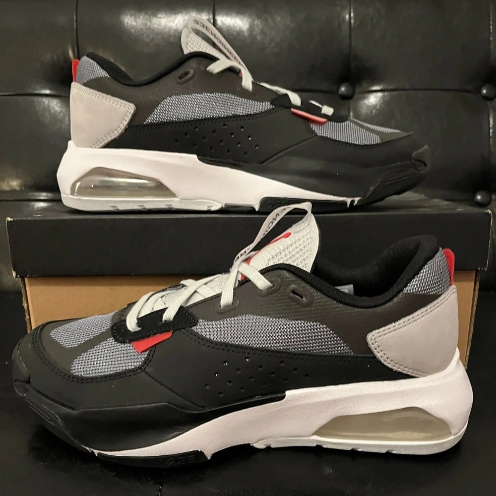 Jordan‎ Air 200E ‘Black University Red’ NWT