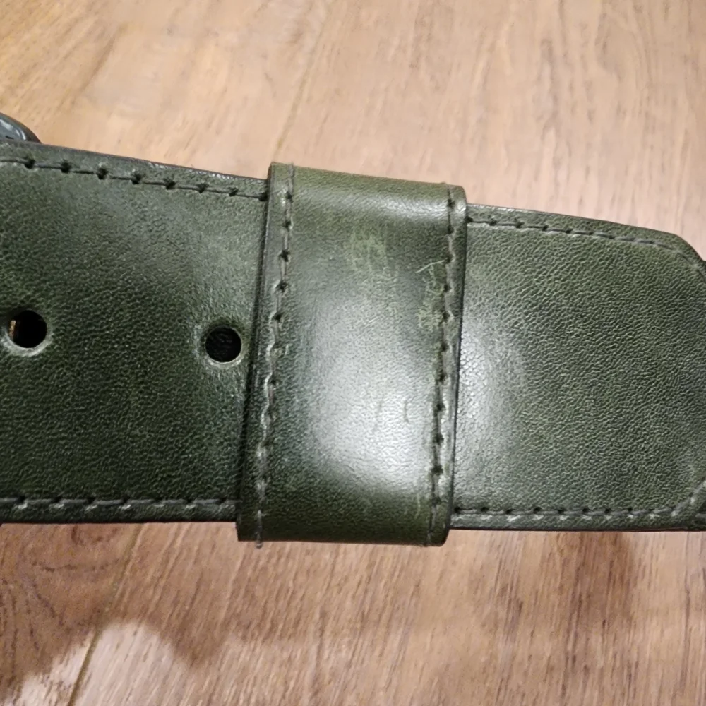 Vintage forest green