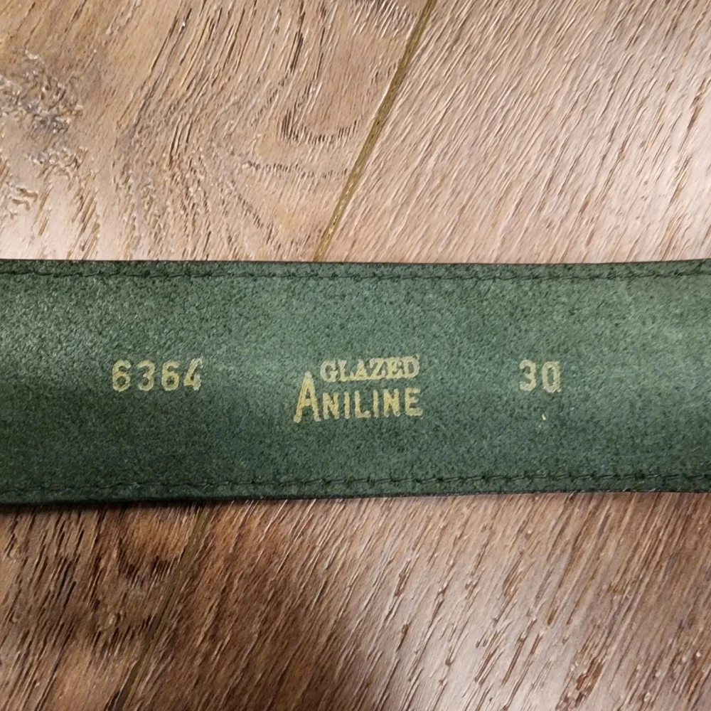Vintage forest green