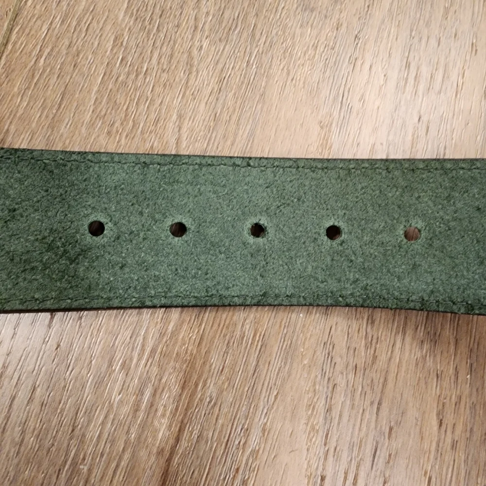 Vintage forest green