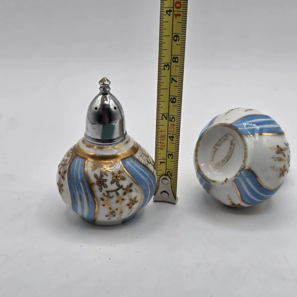 Vtg‎ Midcentury Table Salt & Pepper Shakers American Cut Crystal Import Blue
