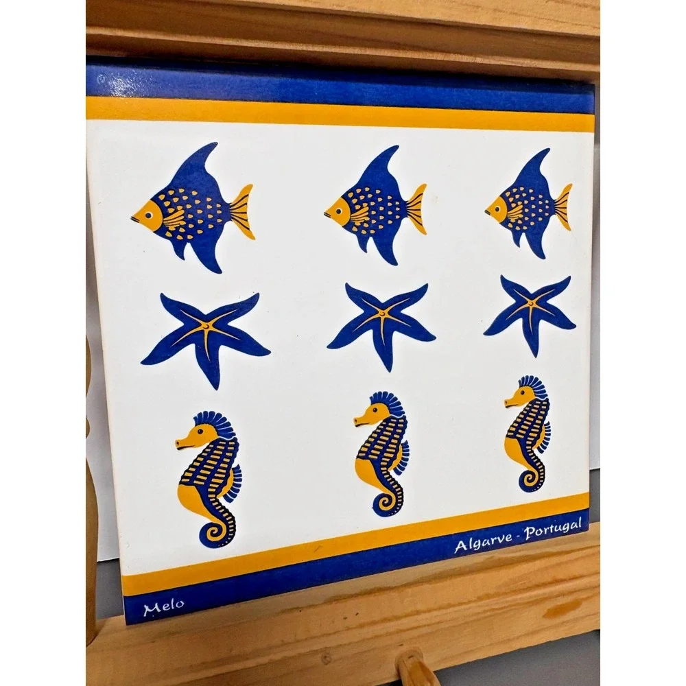 N/A wood style towel