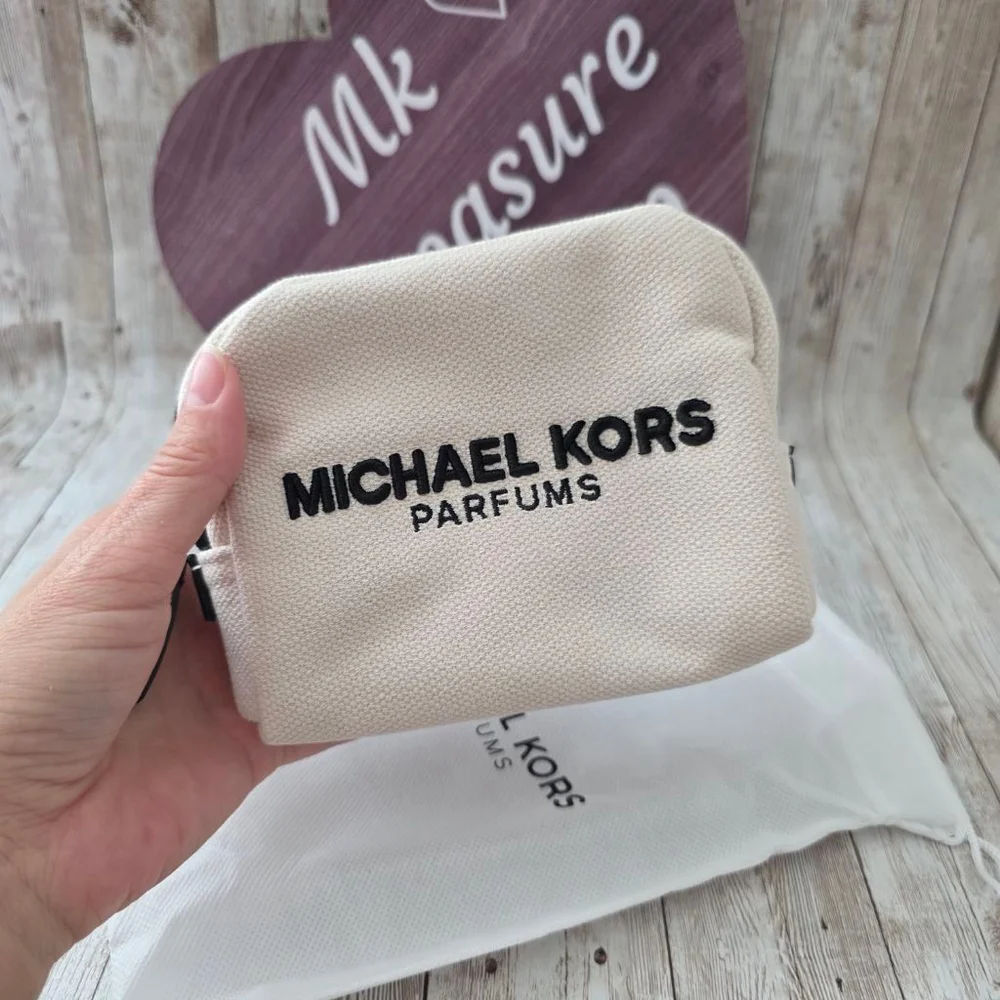 Michael Kors light canvas dust