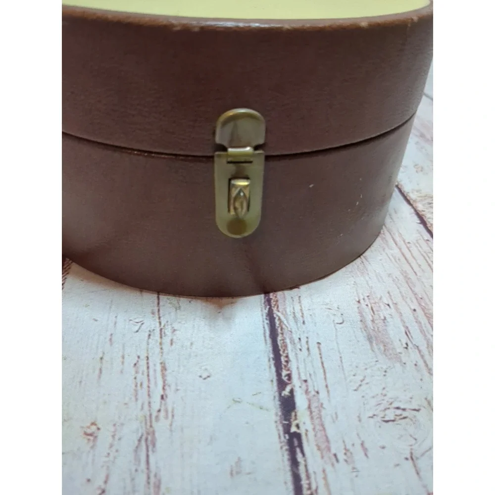 The Unbranded Brand good pre