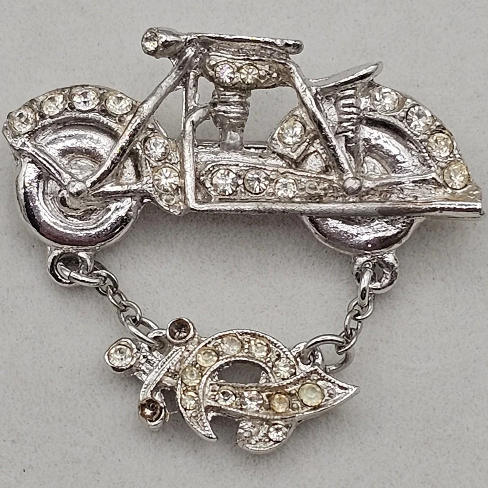 Ora motorcycle brooch