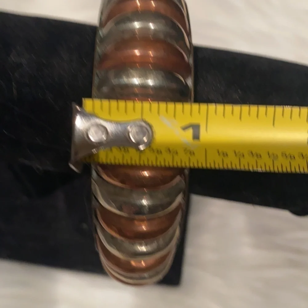 Women’s copper/silver/gold bangle bracelet