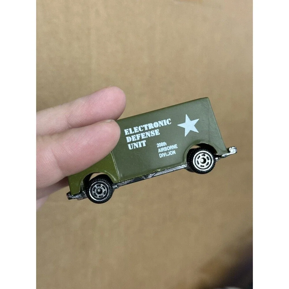 N/A vintage toy