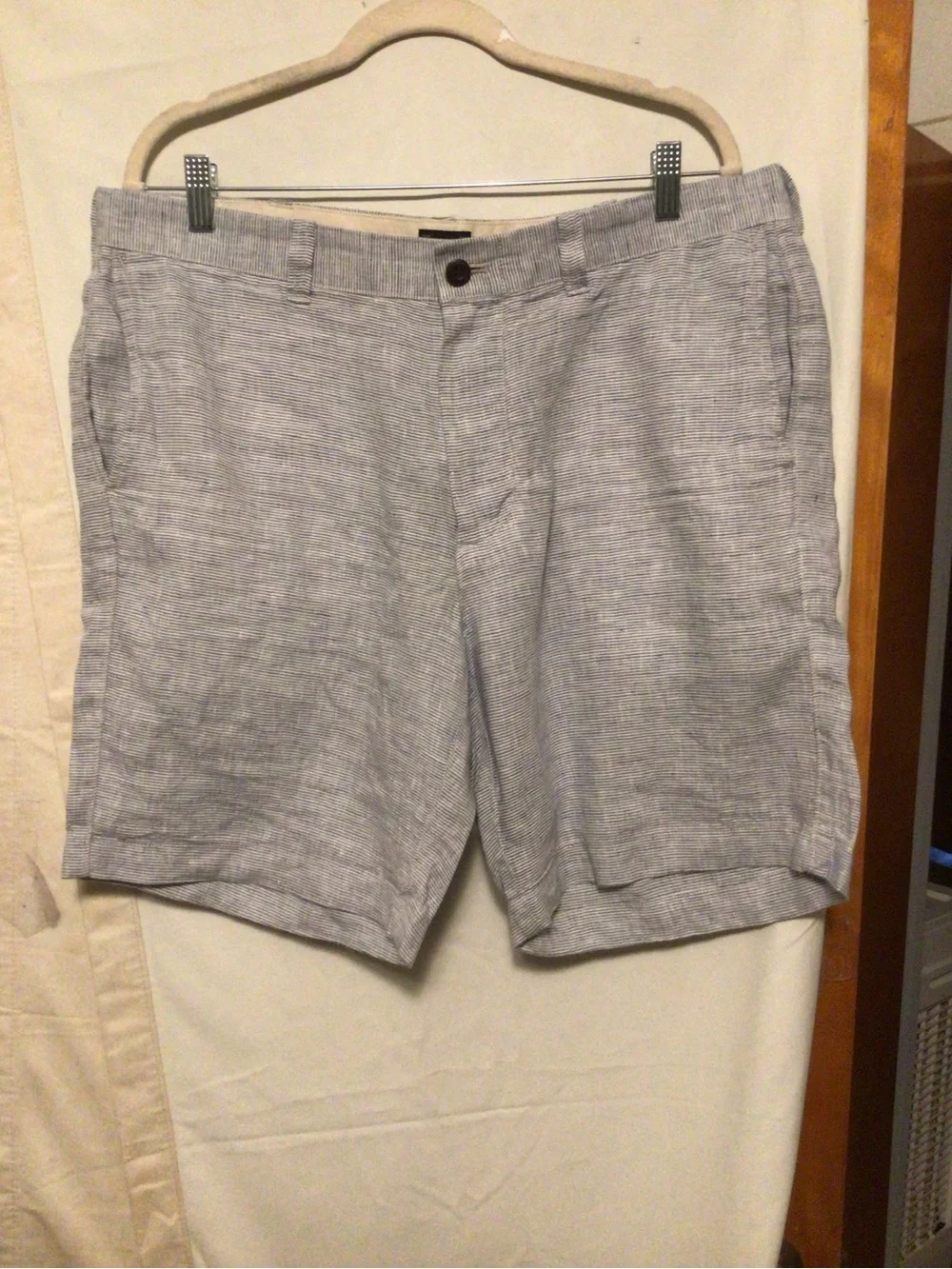 J.Crew linen casual summer wardrobe staple shorts SZ 36 inseam 9”