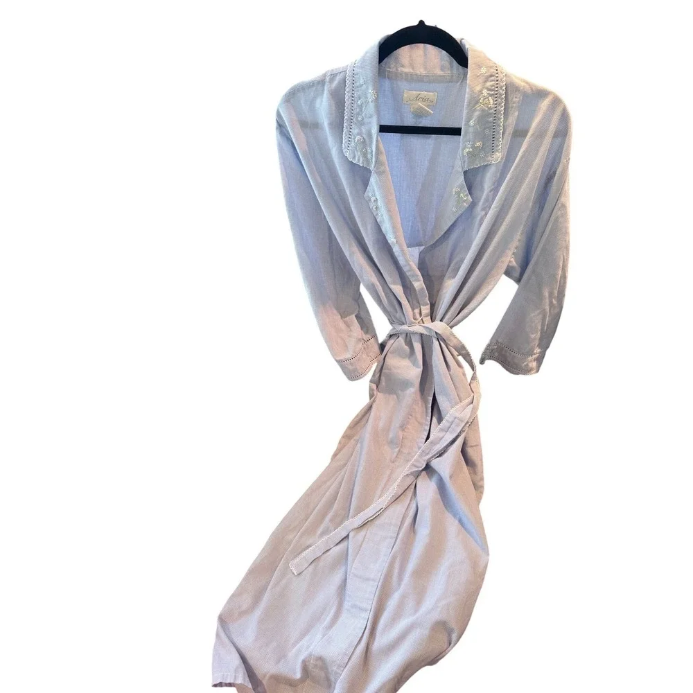 Aria light blue