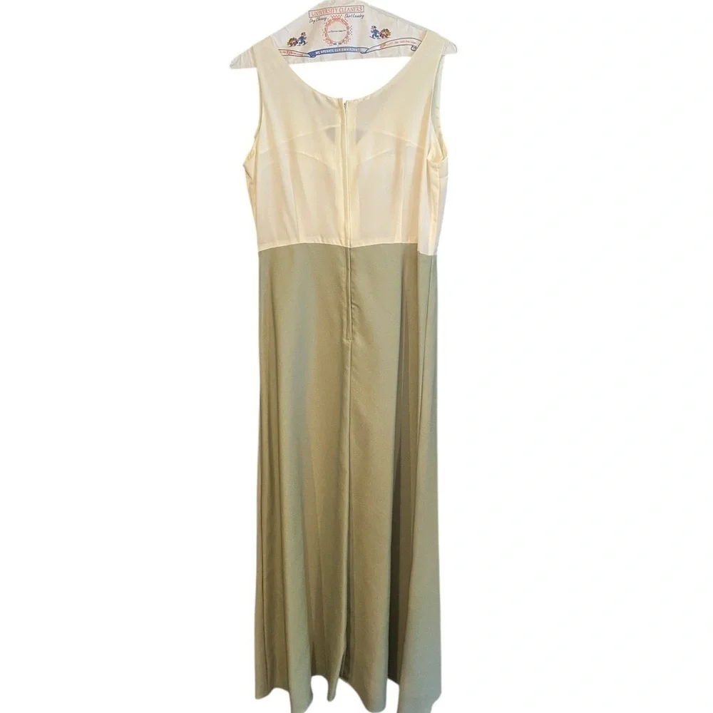 vintage elegant green