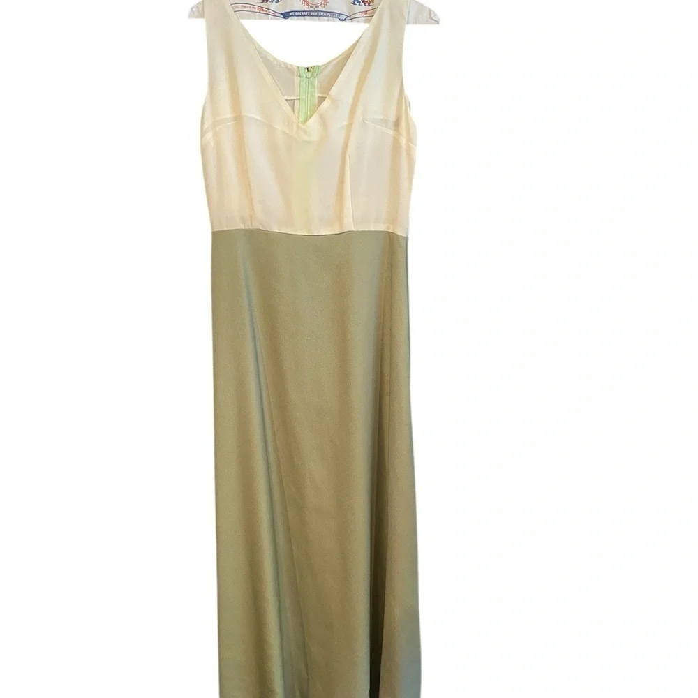 vintage elegant green