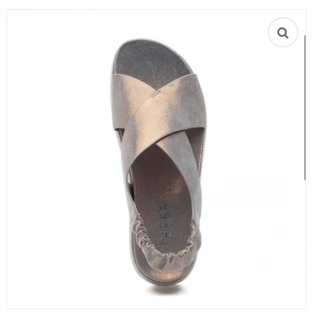 J Slides stylish black