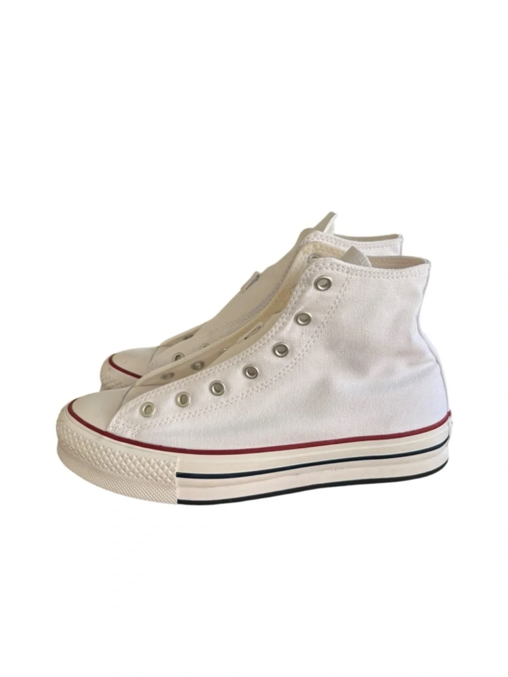 Converse excellent preowned