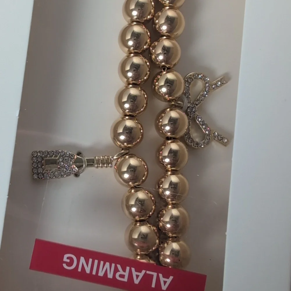 BaubleBar champagne celebration