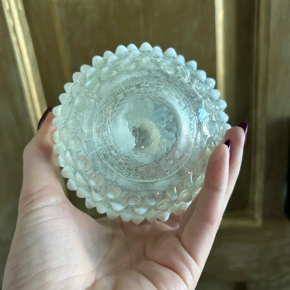 Fenton vintage hobnail