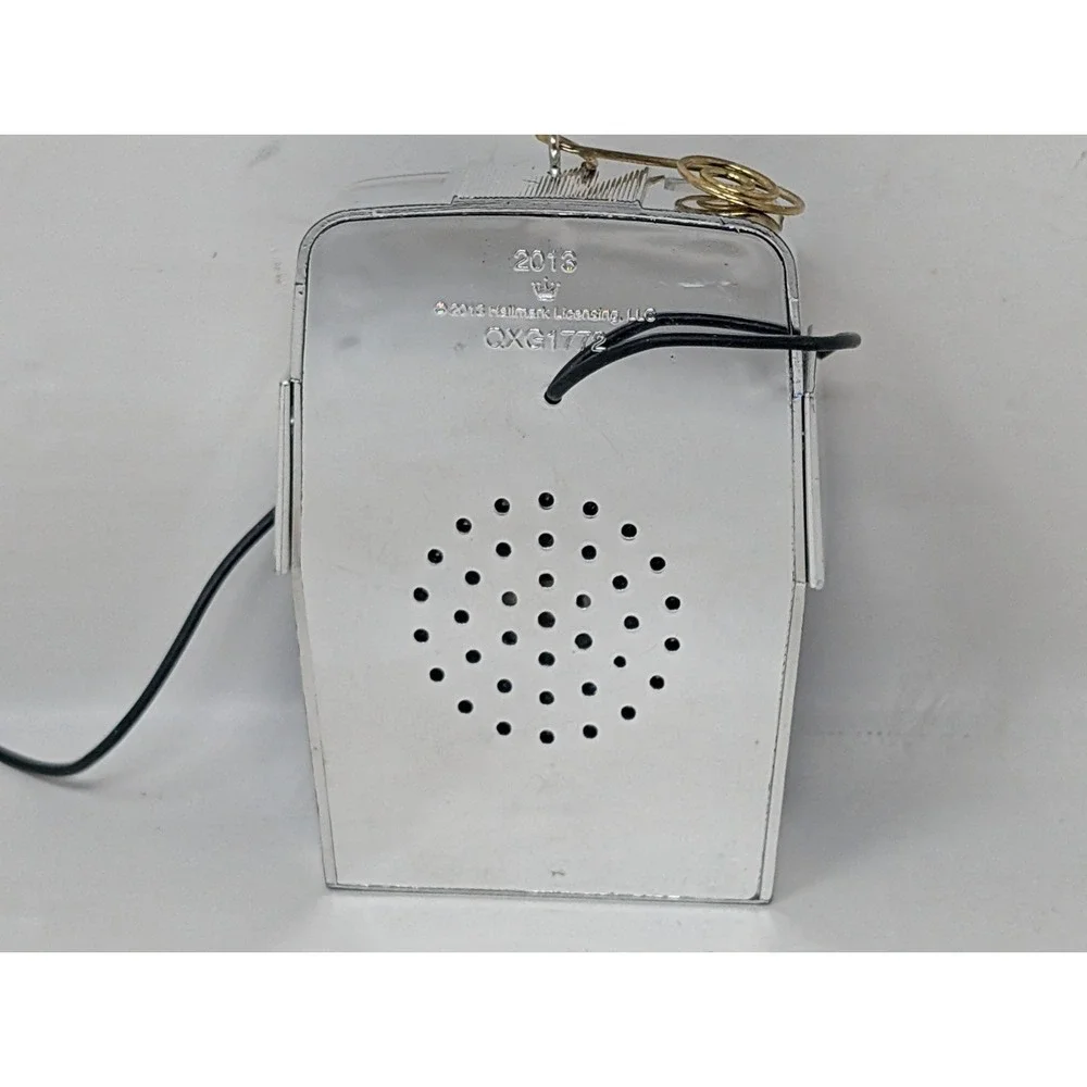 Hallmark‎ Keepsake Jolly Jukebox 2013 Christmas Ornament With Light & Sound Y2K