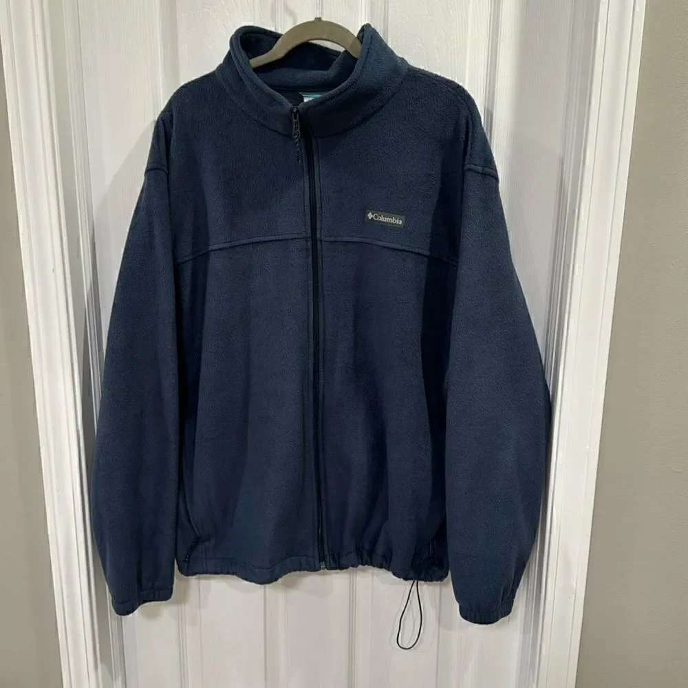COLUMBIA FLEECE JACKET. NAVY BLUE.