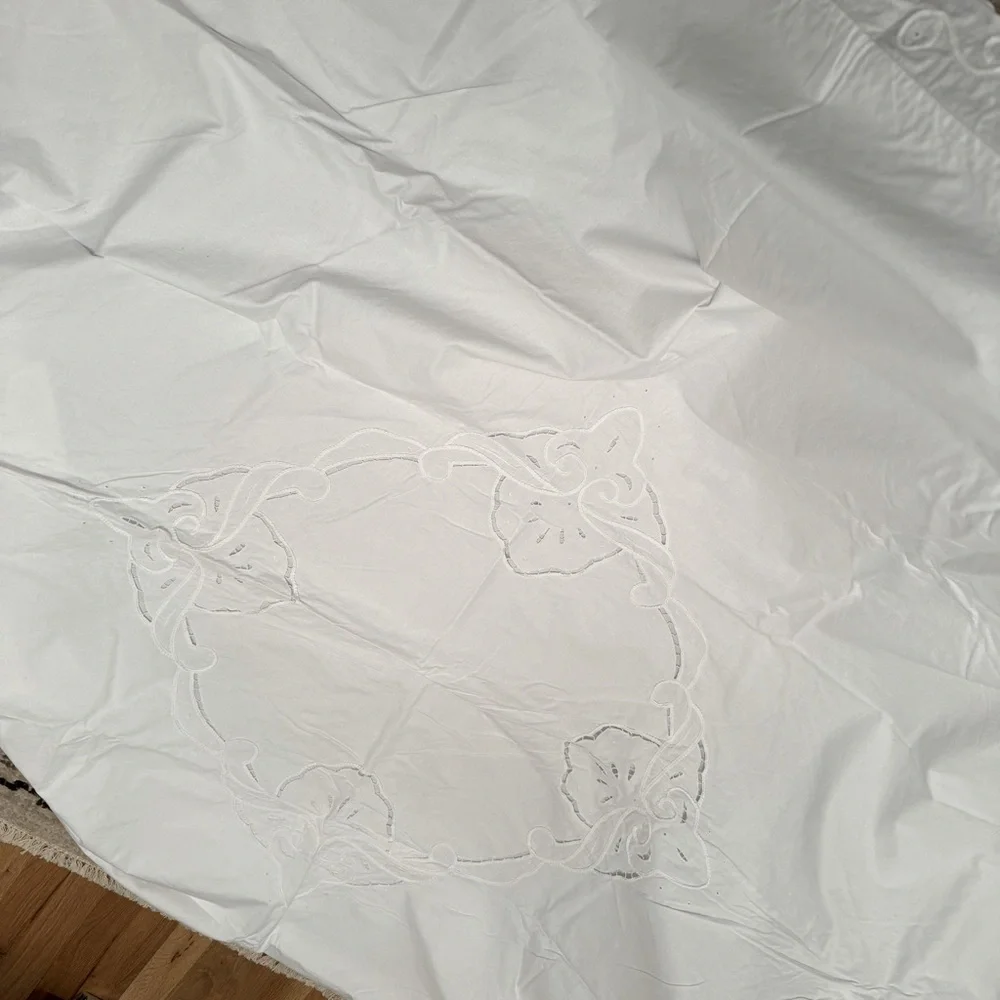 Vintage embroidered scalloped