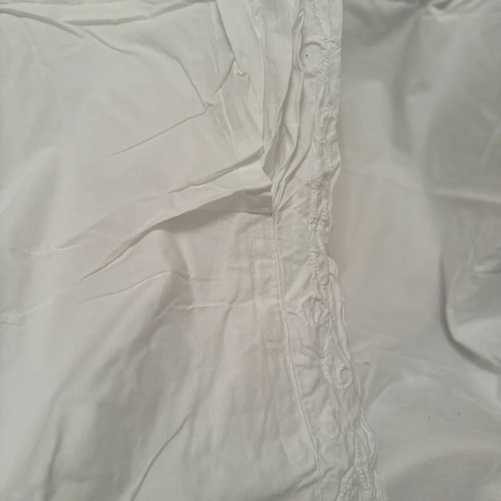 Vintage embroidered scalloped