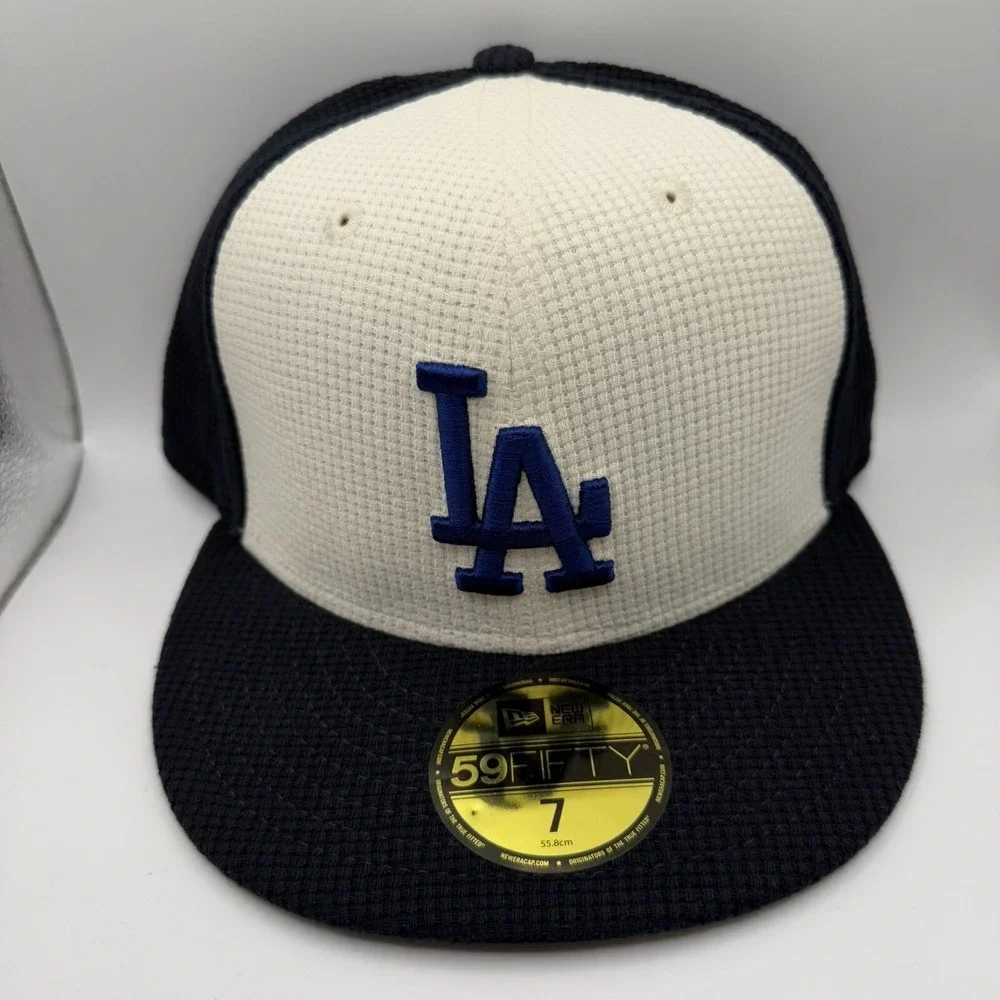 New Era 59FIFTY Los Angeles Dodgers Thermal Front Hat Size 7 1/8 New‎