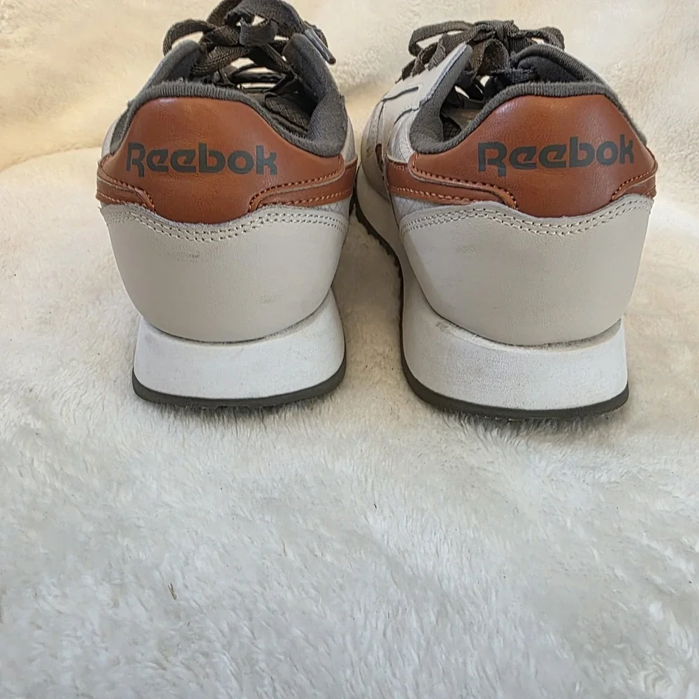 Reebok option it material