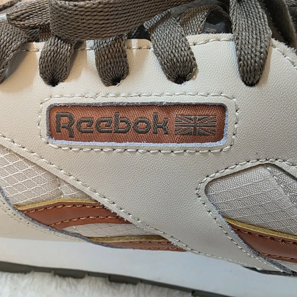 Reebok casual top solid