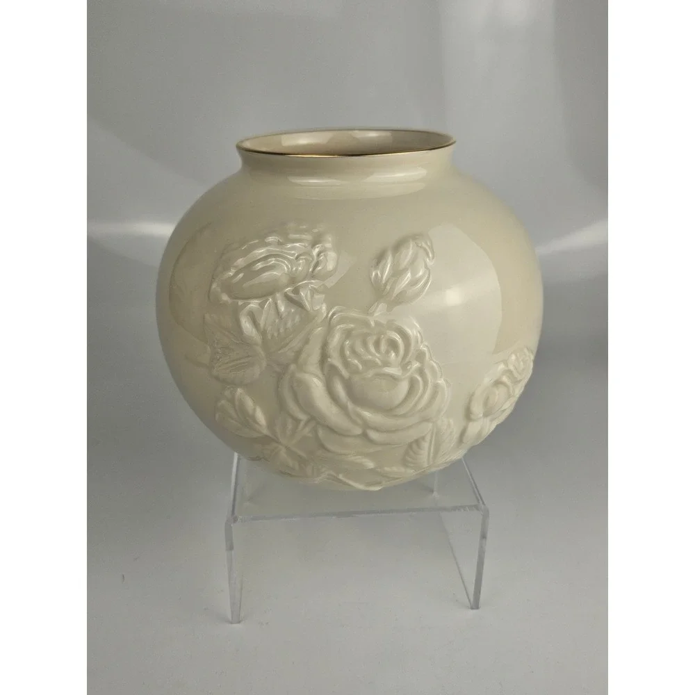 Lenox Forever Roses Ivory China‎ Vase Gold Rim Embossed Roses 1995 USA