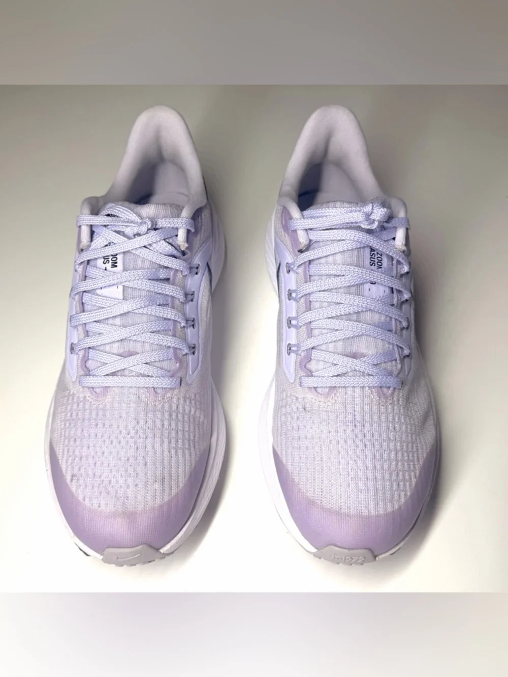 Nike lavender air swoosh