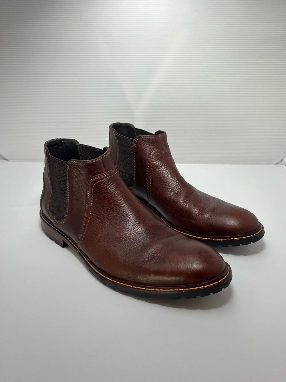 Johnston & Murphy brand **