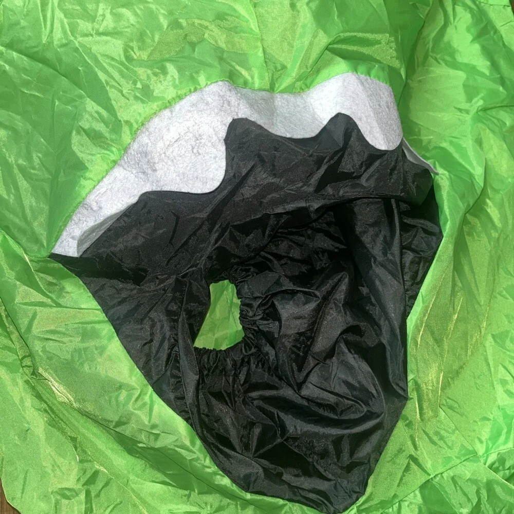 Comin Inc 48 costume