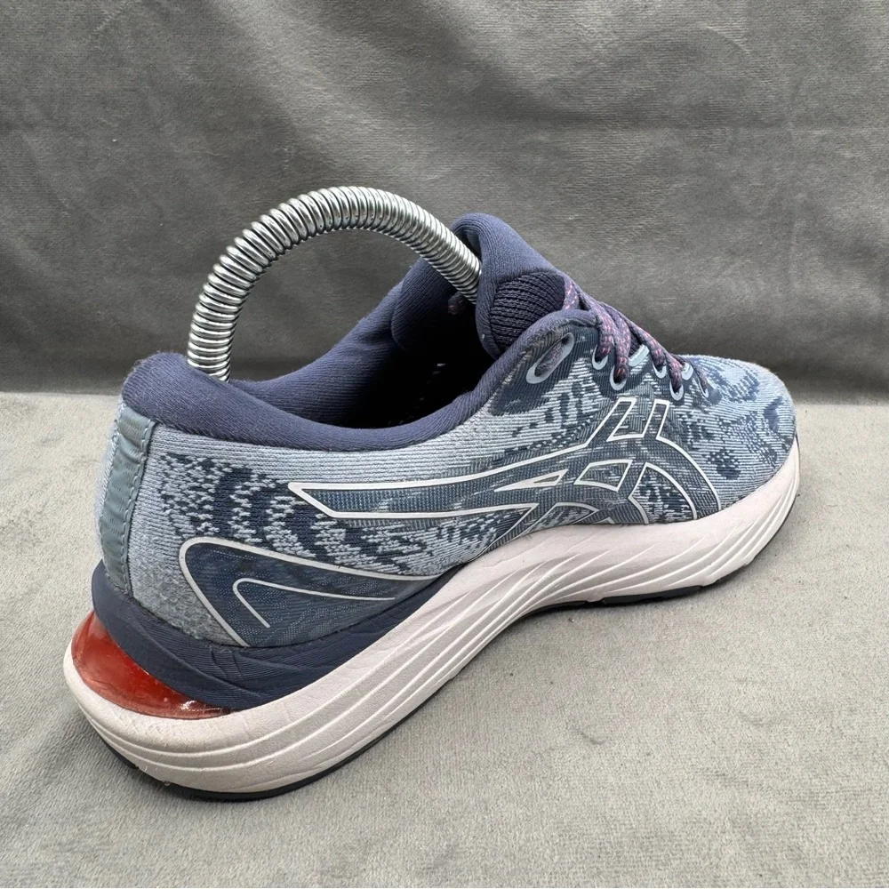 Asics style athletic