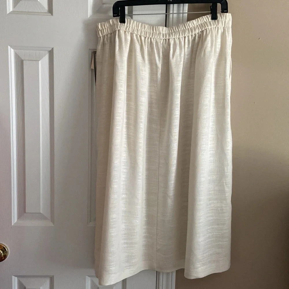 Liz Baker nwt excellent