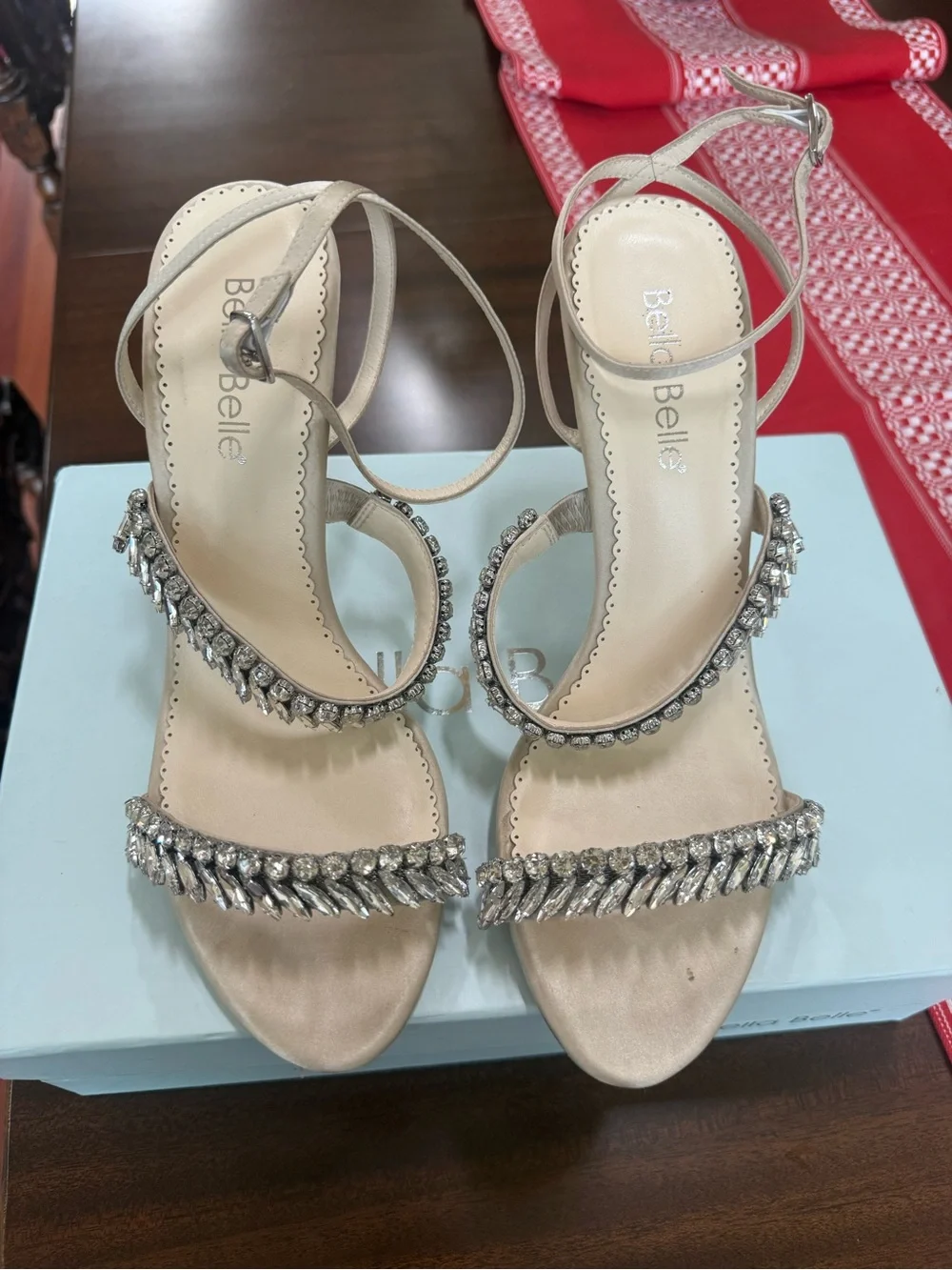 Bella Belle elegant ivory