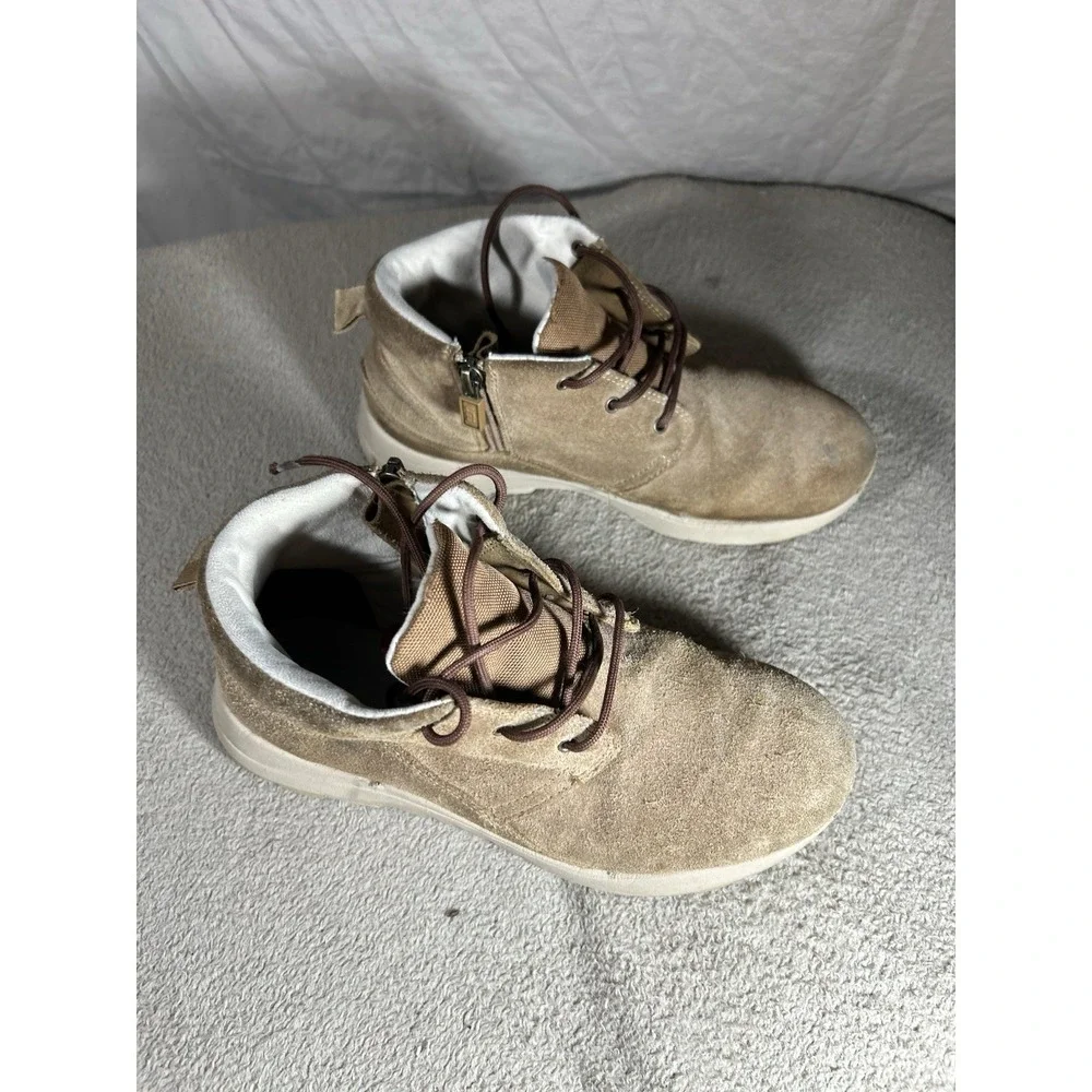 UGG brand style