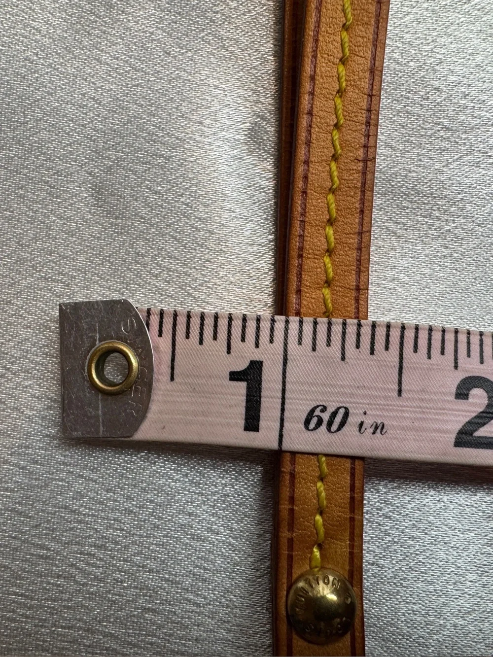 Louis Vuitton simple leather use
