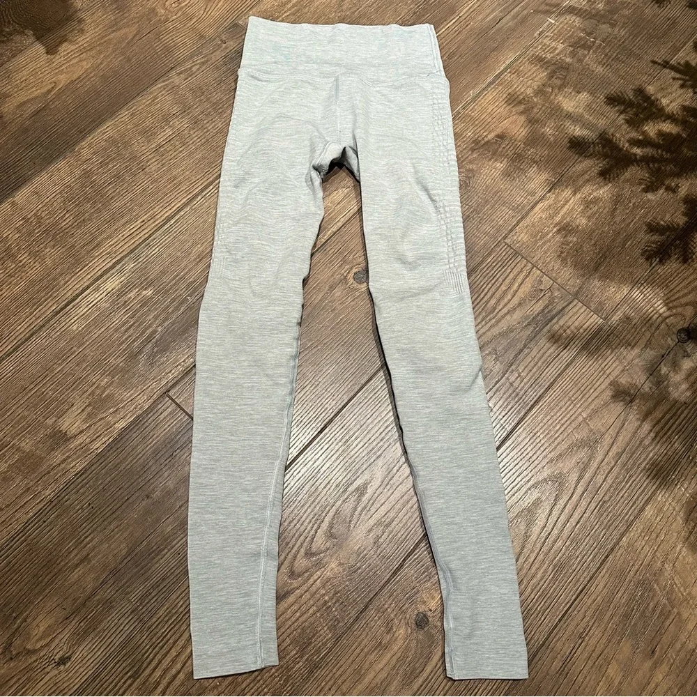 Alphalete halo grey