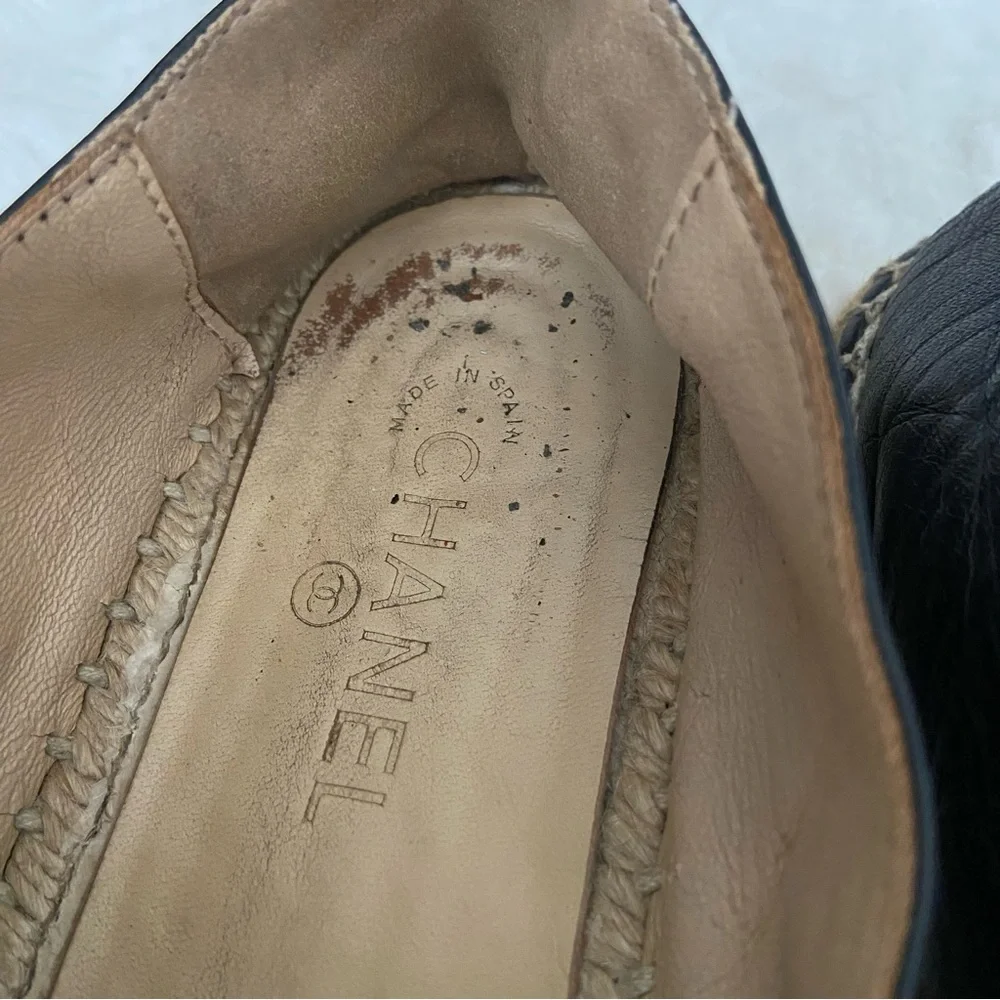 CHANEL good used