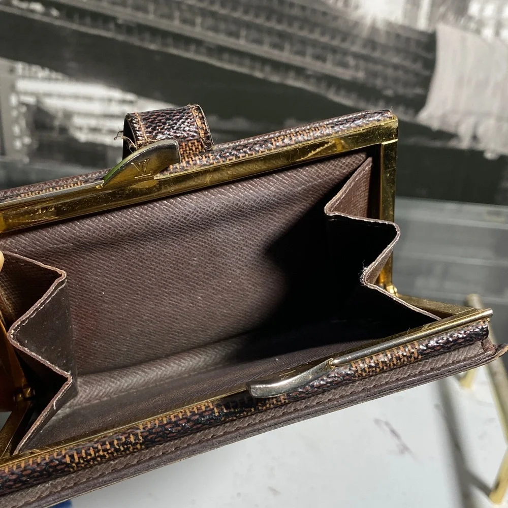 Louis Vuitton authentic louis