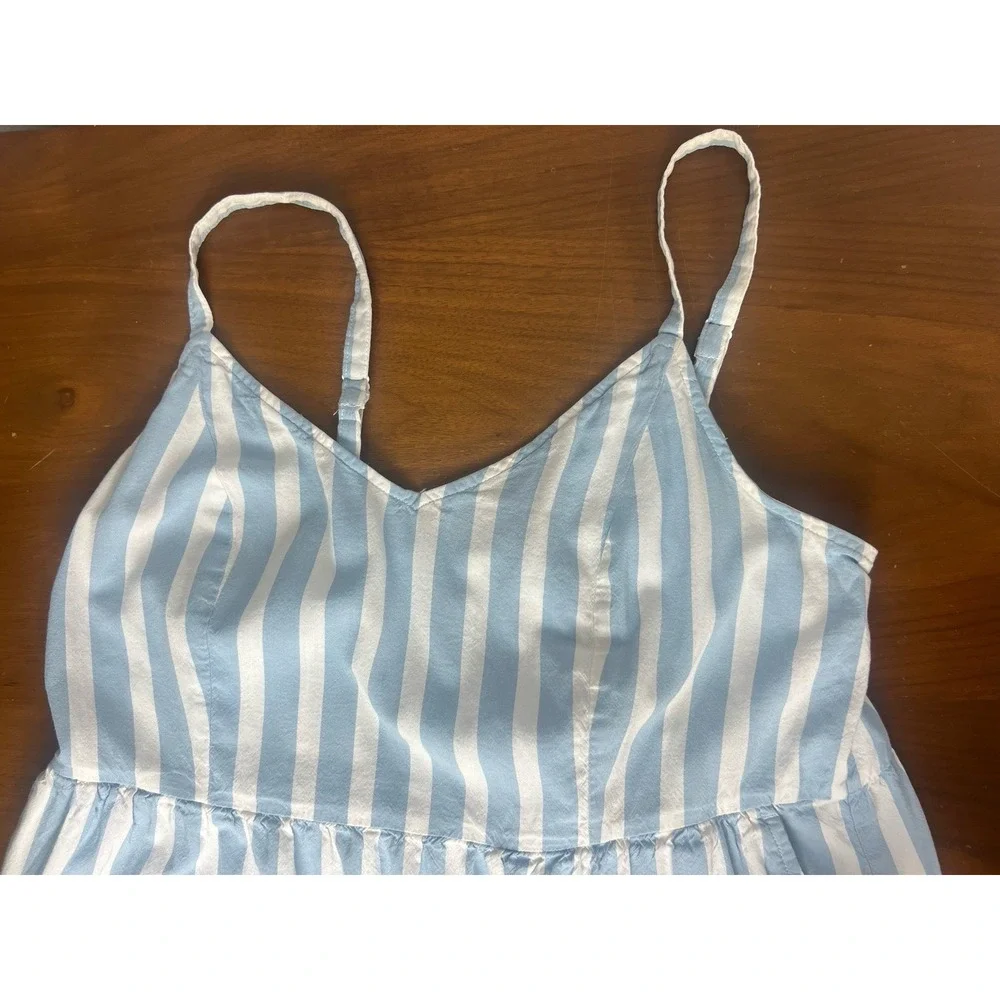 Old Navy see photos