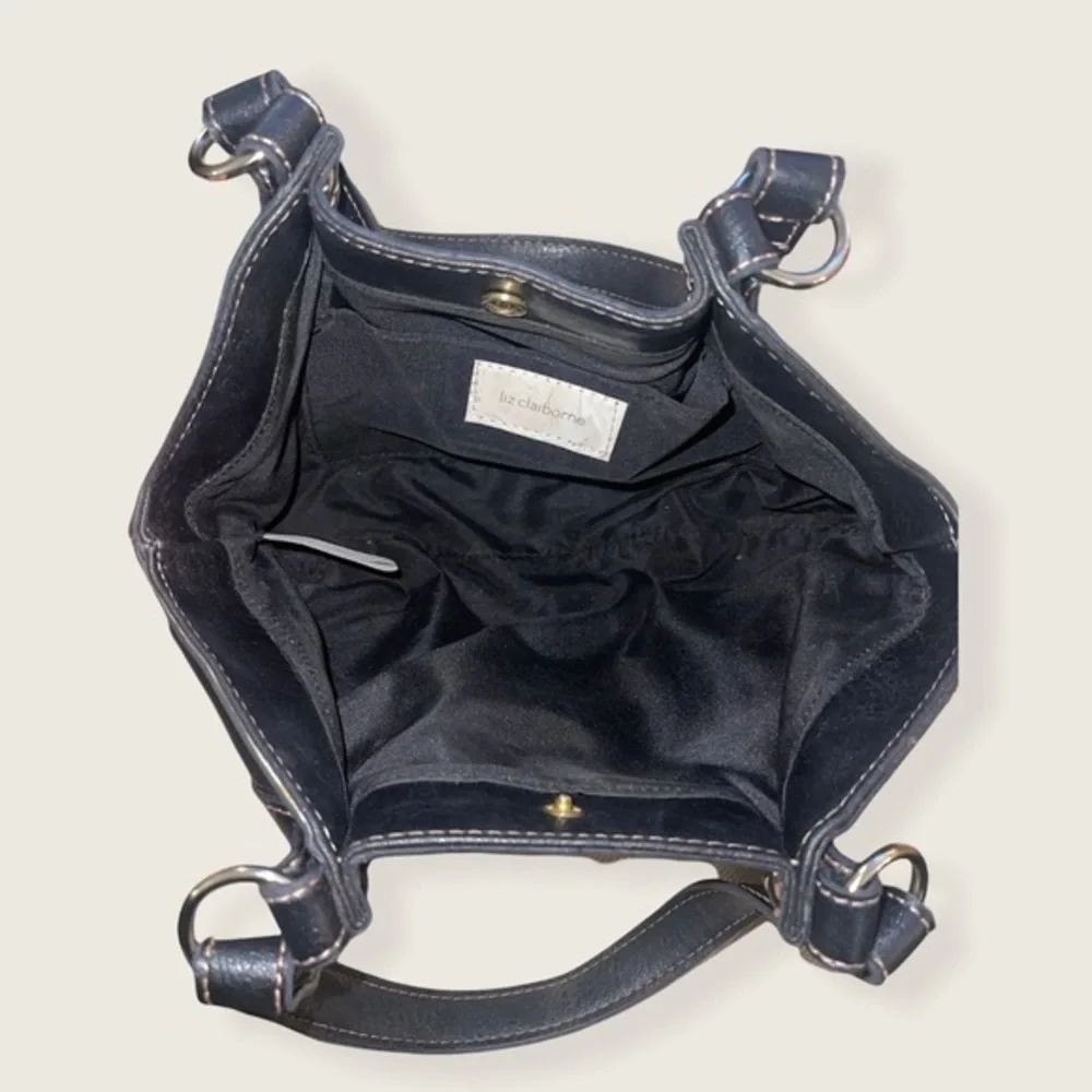Liz Claiborne used twice