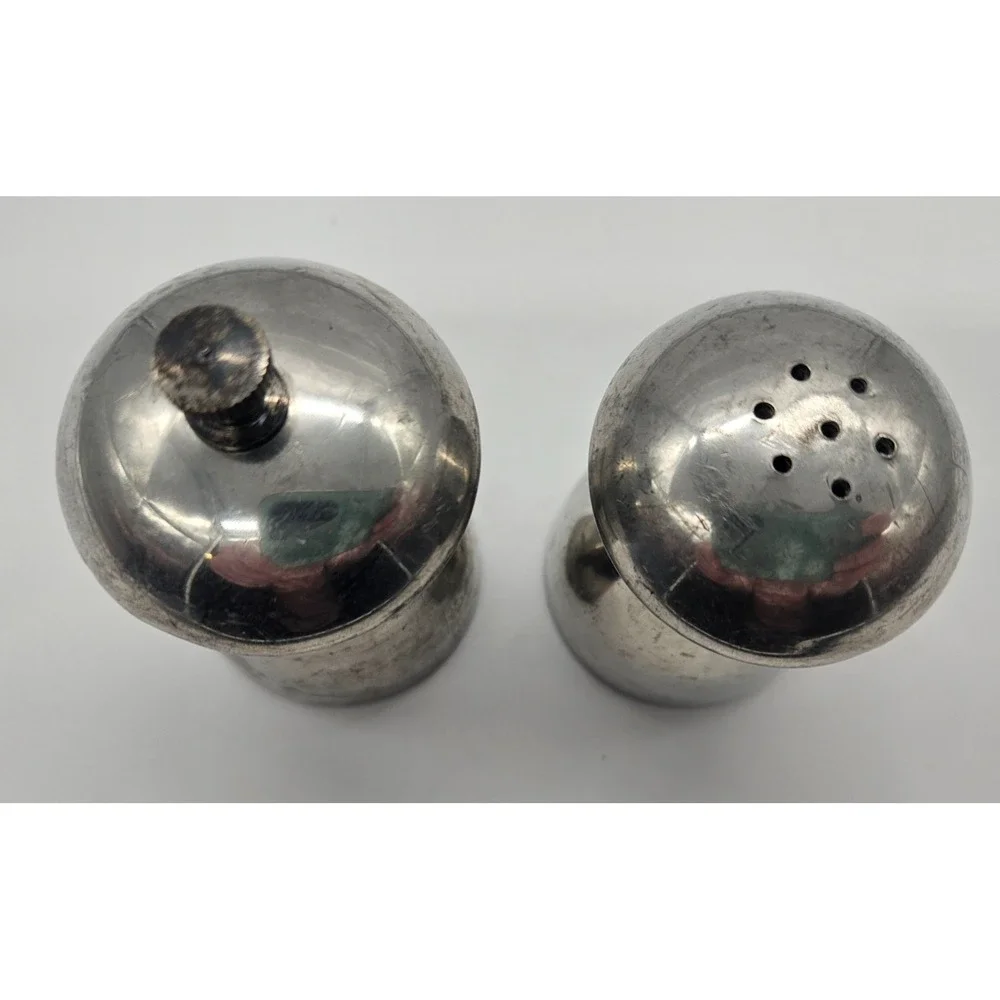 The Unbranded Brand conjure vintage