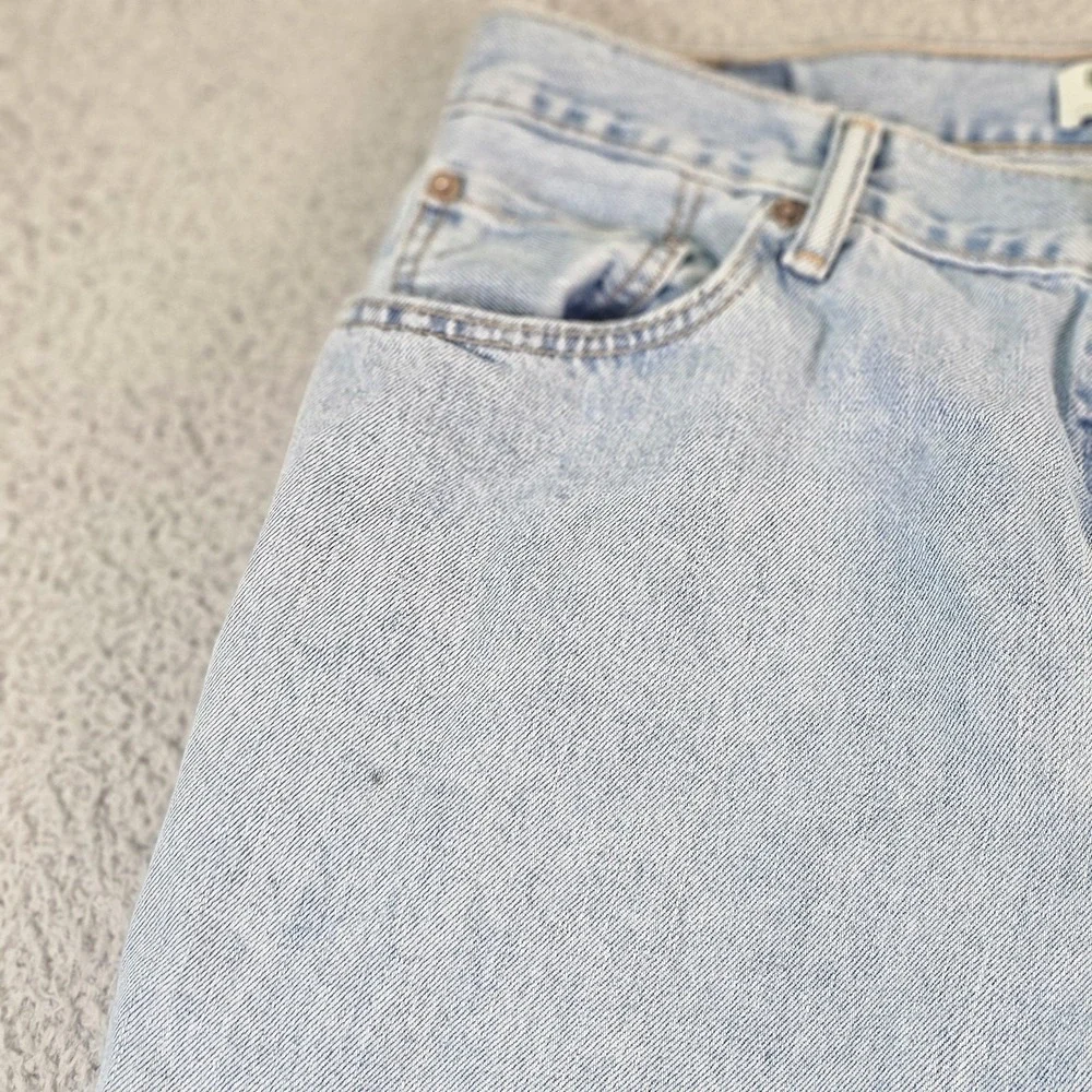 Levis levis 560
