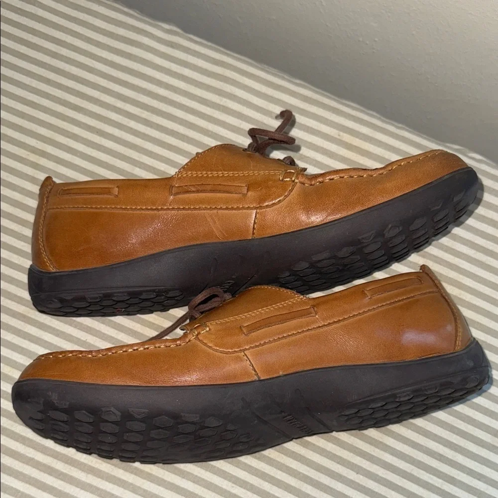 Cole Haan elegant tan