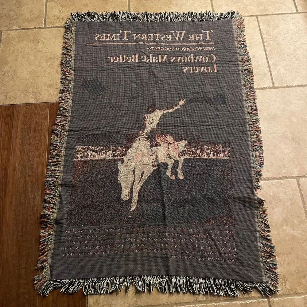 N/A woven throw