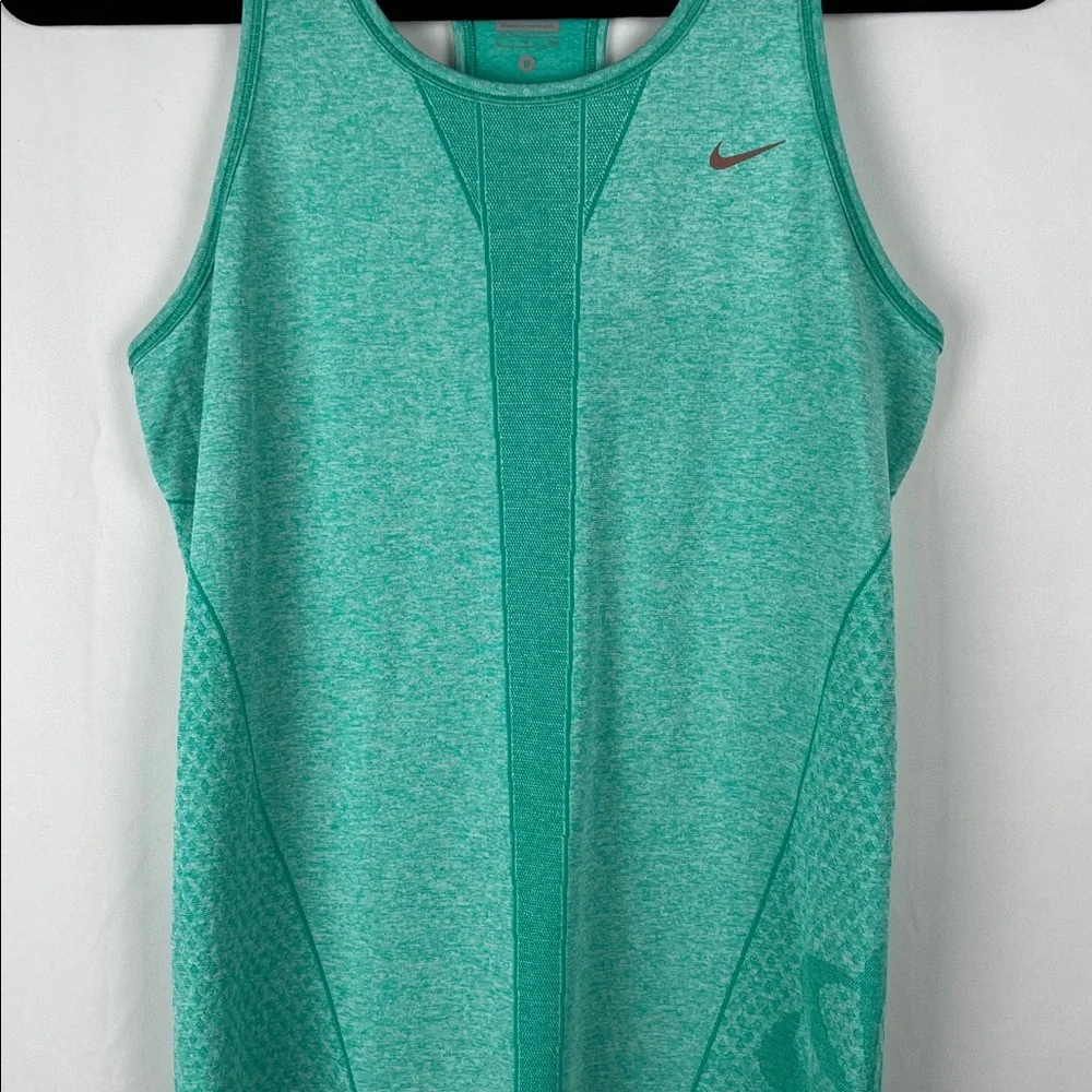 Nike excellent preowned
