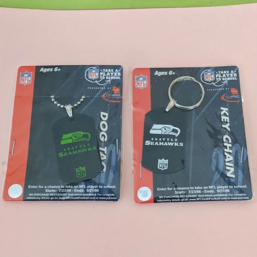 SEATTLE SEAHAWKS VTG Key Chain Dog Tag Necklace Chain 2006 football NFL Set