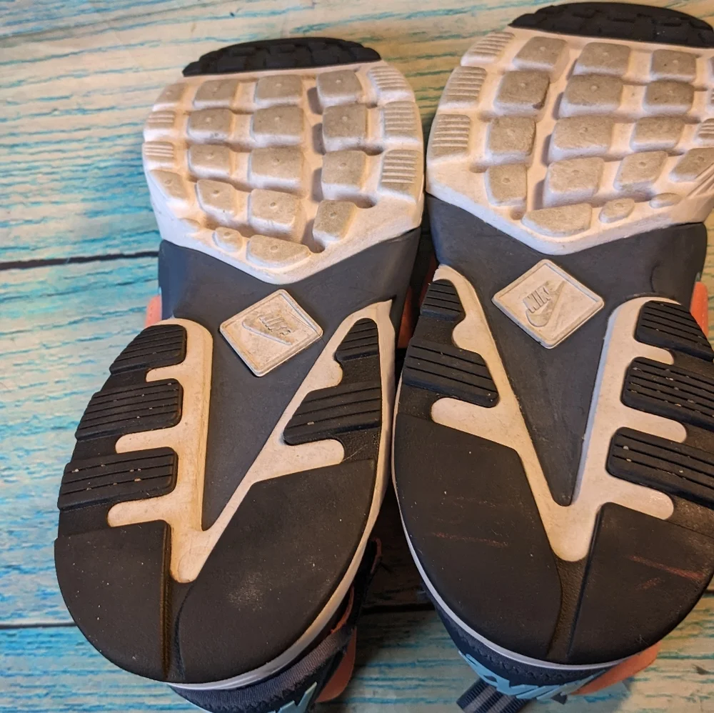 Nike Huarache City Blue sneakers size 7Y